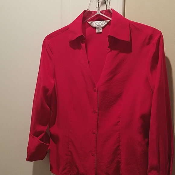 Casual Corner Tops - Casual Corner petite red silk blouse